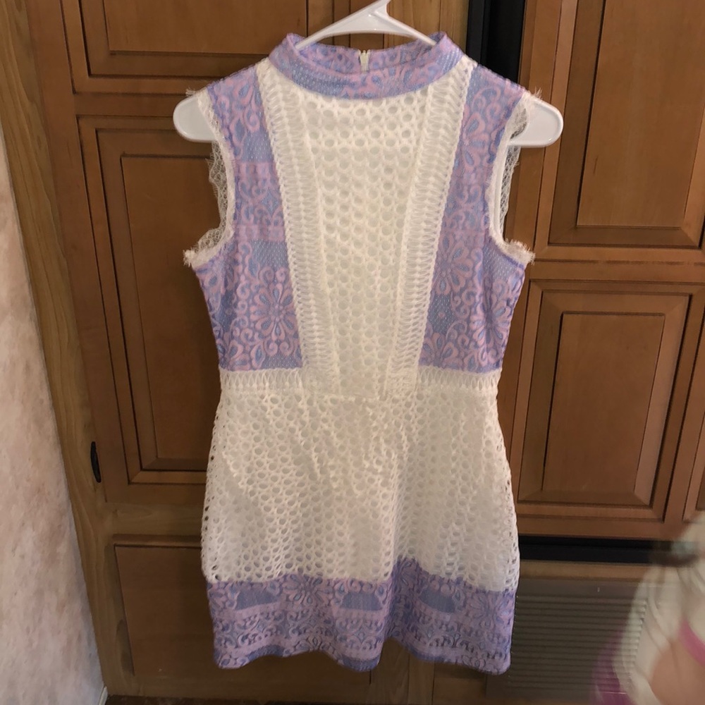 Boohoo mini lace dress white pink blue like new